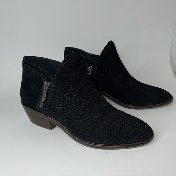 Lucky Brand Women's Size 7 Perforated Ankle Boots Black Suede Booties - Picture 6 of 11